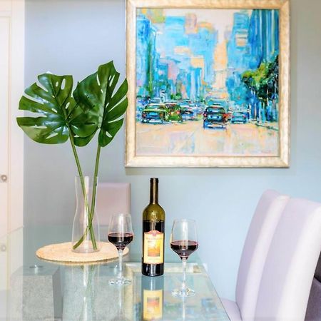 Hostly - Art & Color Rome Midtown - 3Br 2Ba Appartement Buitenkant foto