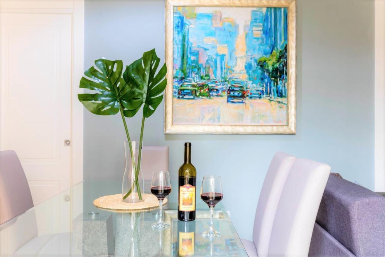 Hostly - Art & Color Rome Midtown - 3Br 2Ba Appartement Buitenkant foto